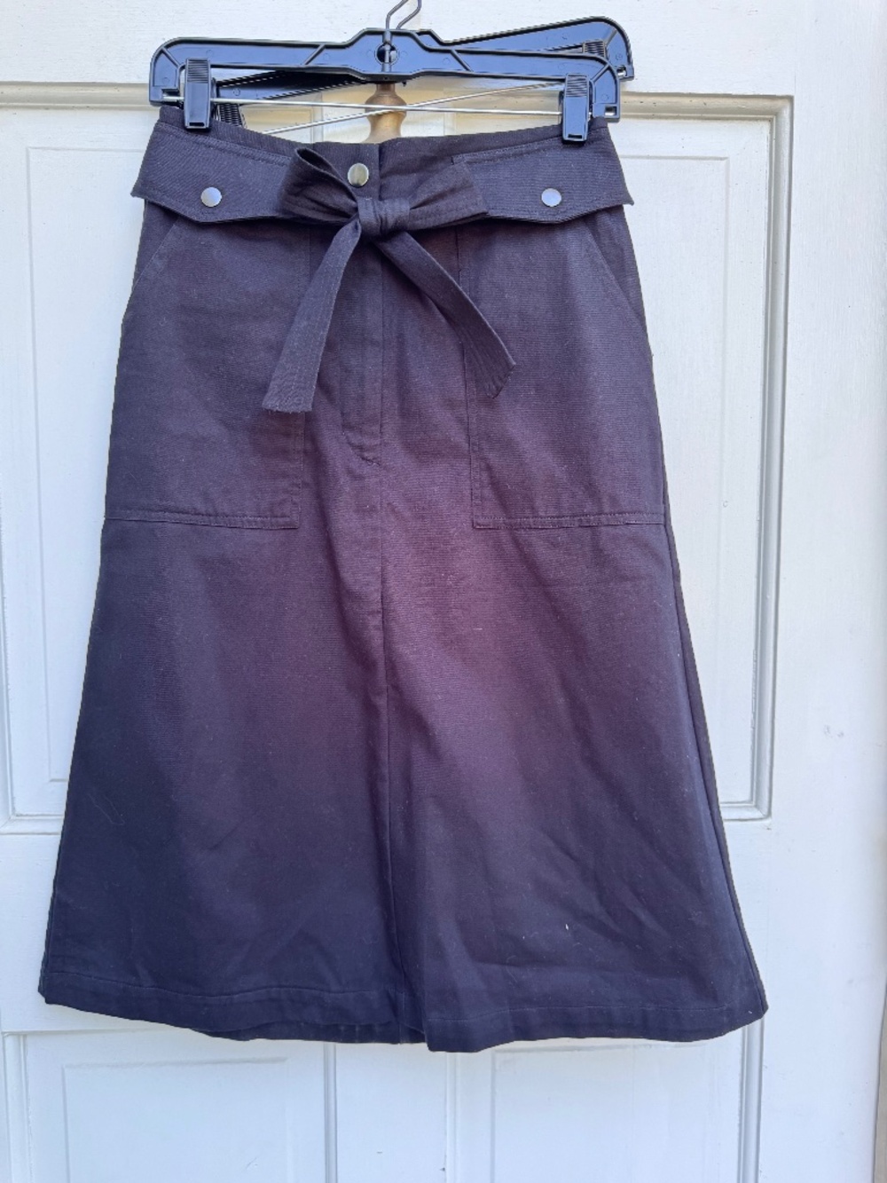 Banana Republic Utility Midi Skirt Size 2 Black Belted Snap Pockets